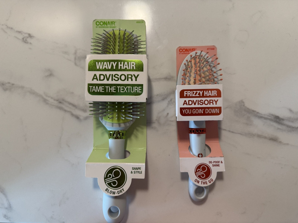 Conair Advisory Wavy & Frizzy Blow Dry De-Poof On The Go 2pc Combo Pack - New